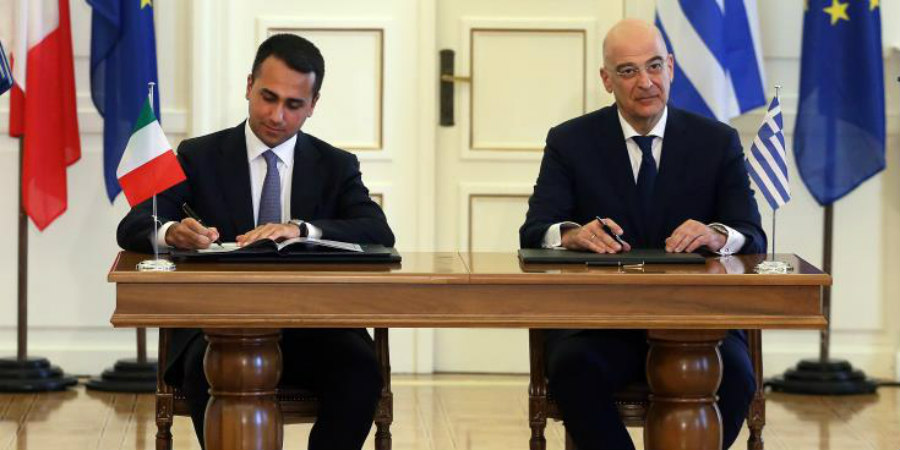 Ιστορική η συμφωνία για την οριοθέτηση θαλασσίων ζωνών Ελλάδας-Ιταλίας, είπε ο Έλληνας ΥΠΕΞ